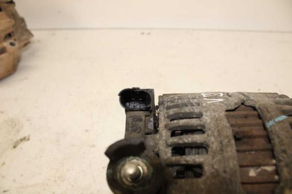 ALTERNATEUR 150AMP FORD / VOLVO - Vue 3